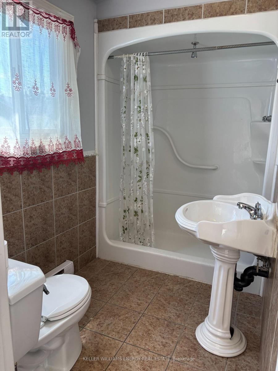 199 Bloor Street W, Oshawa, Ontario  L1J 1P5 - Photo 9 - E12398197