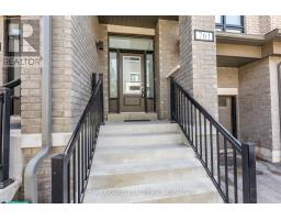 761 HEATHROW PATH, Oshawa, Ontario