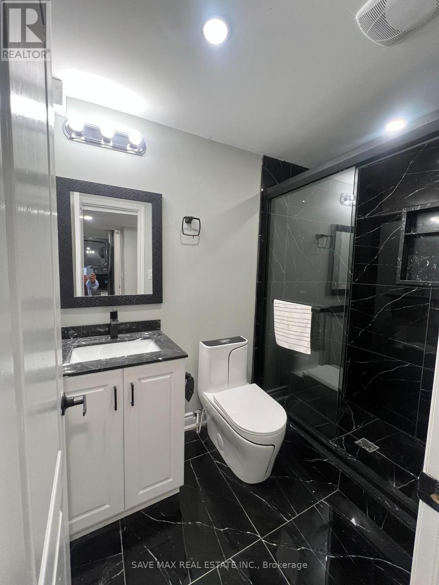 1176 Houston Drive, Milton, Ontario  L9T 6G3 - Photo 7 - W12370095