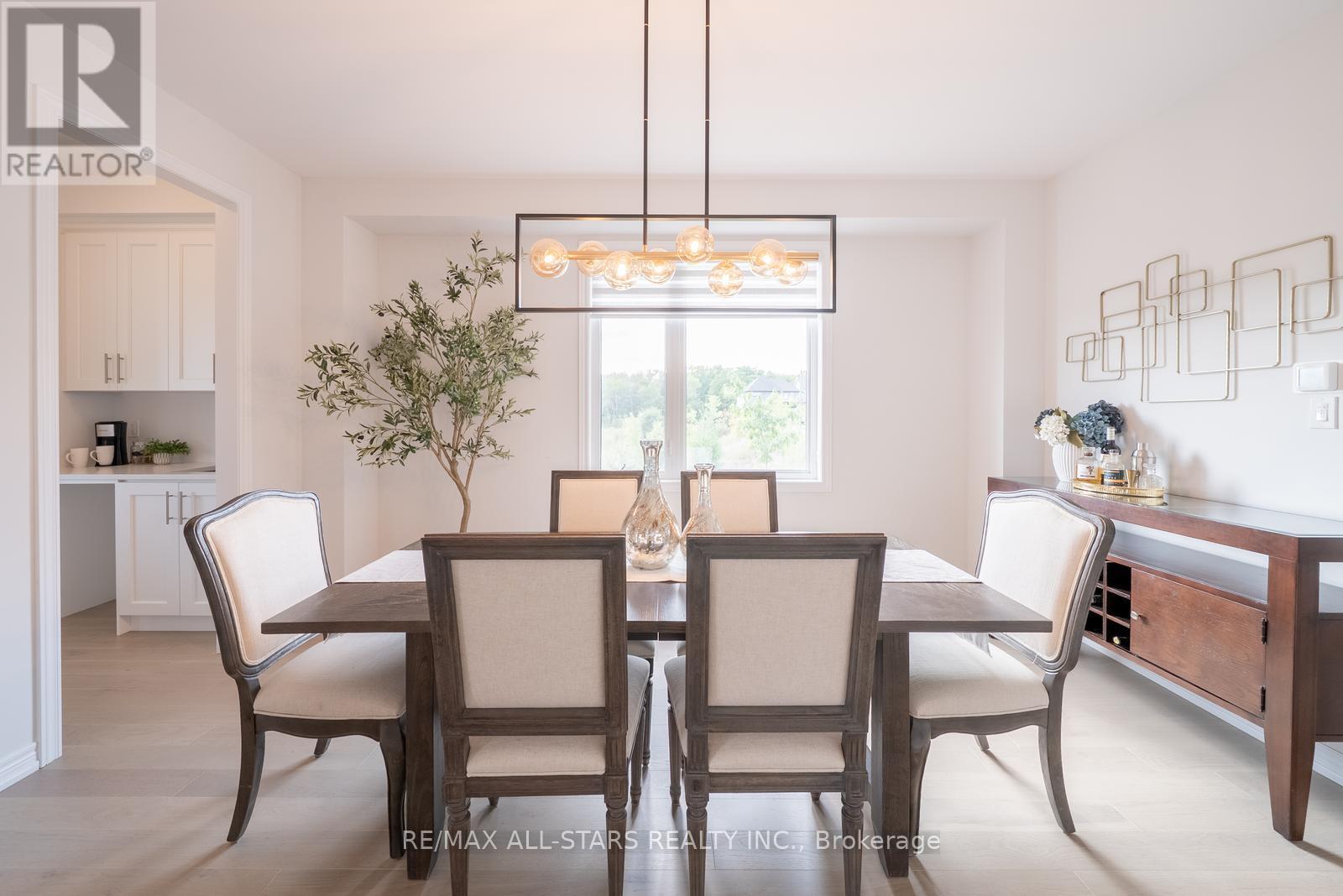 129 Busato Drive, Whitchurch-Stouffville, Ontario  L4A 4V6 - Photo 10 - N12398005