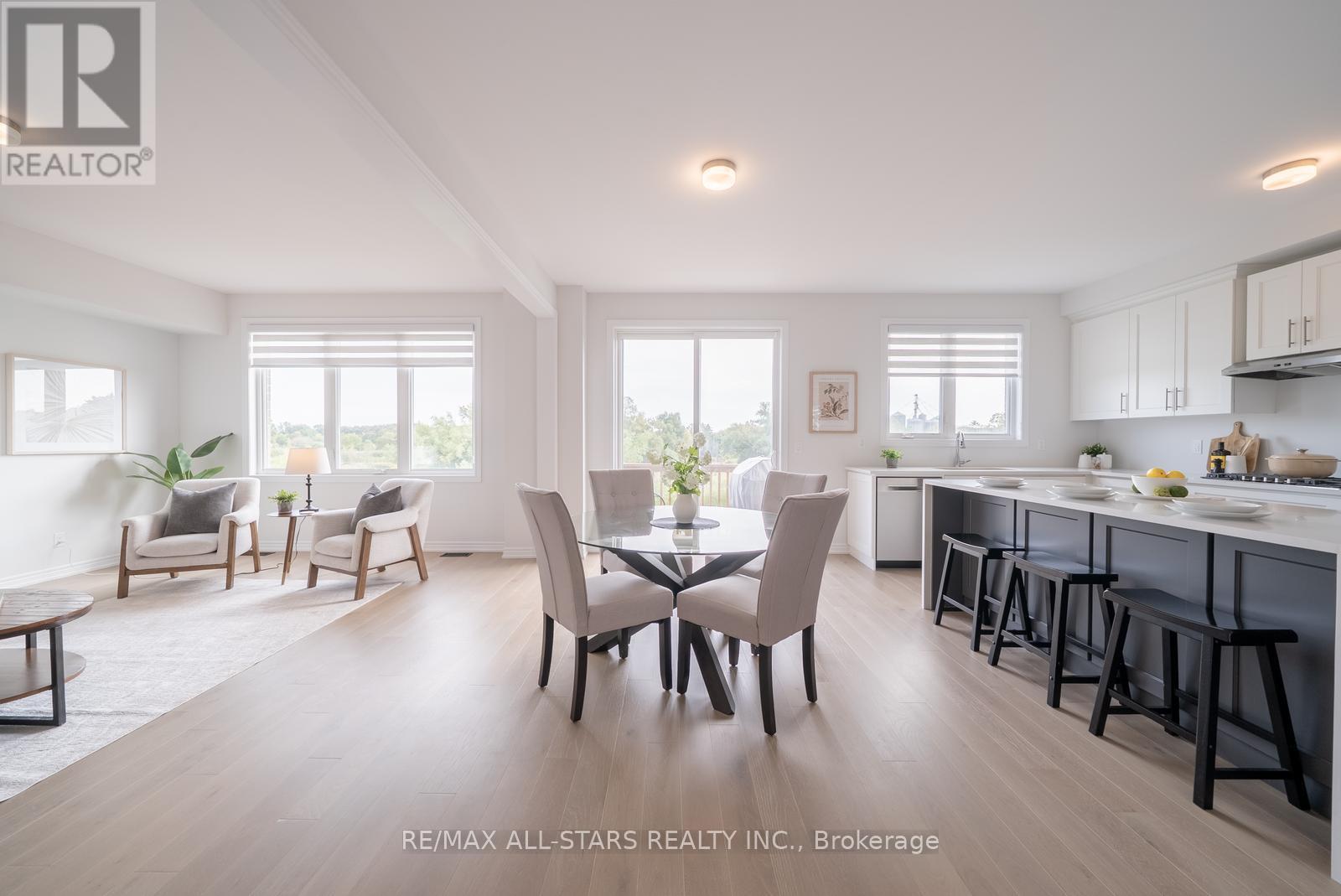 129 Busato Drive, Whitchurch-Stouffville, Ontario  L4A 4V6 - Photo 13 - N12398005