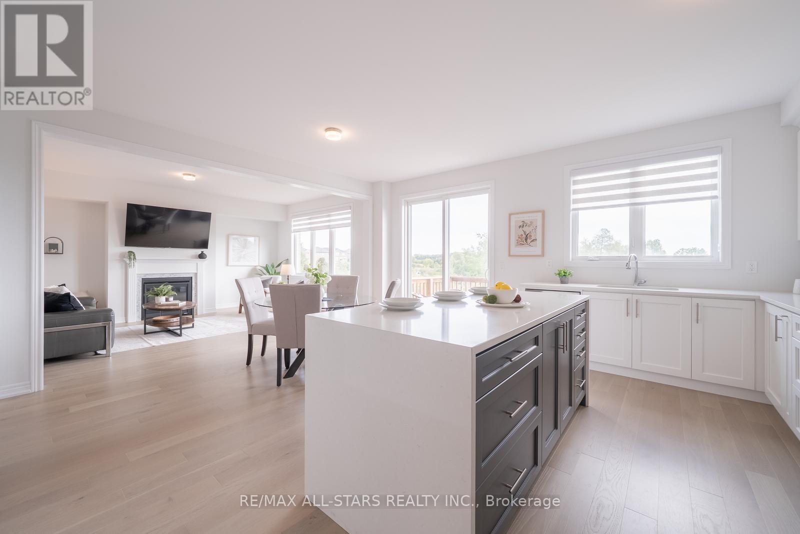 129 Busato Drive, Whitchurch-Stouffville, Ontario  L4A 4V6 - Photo 16 - N12398005
