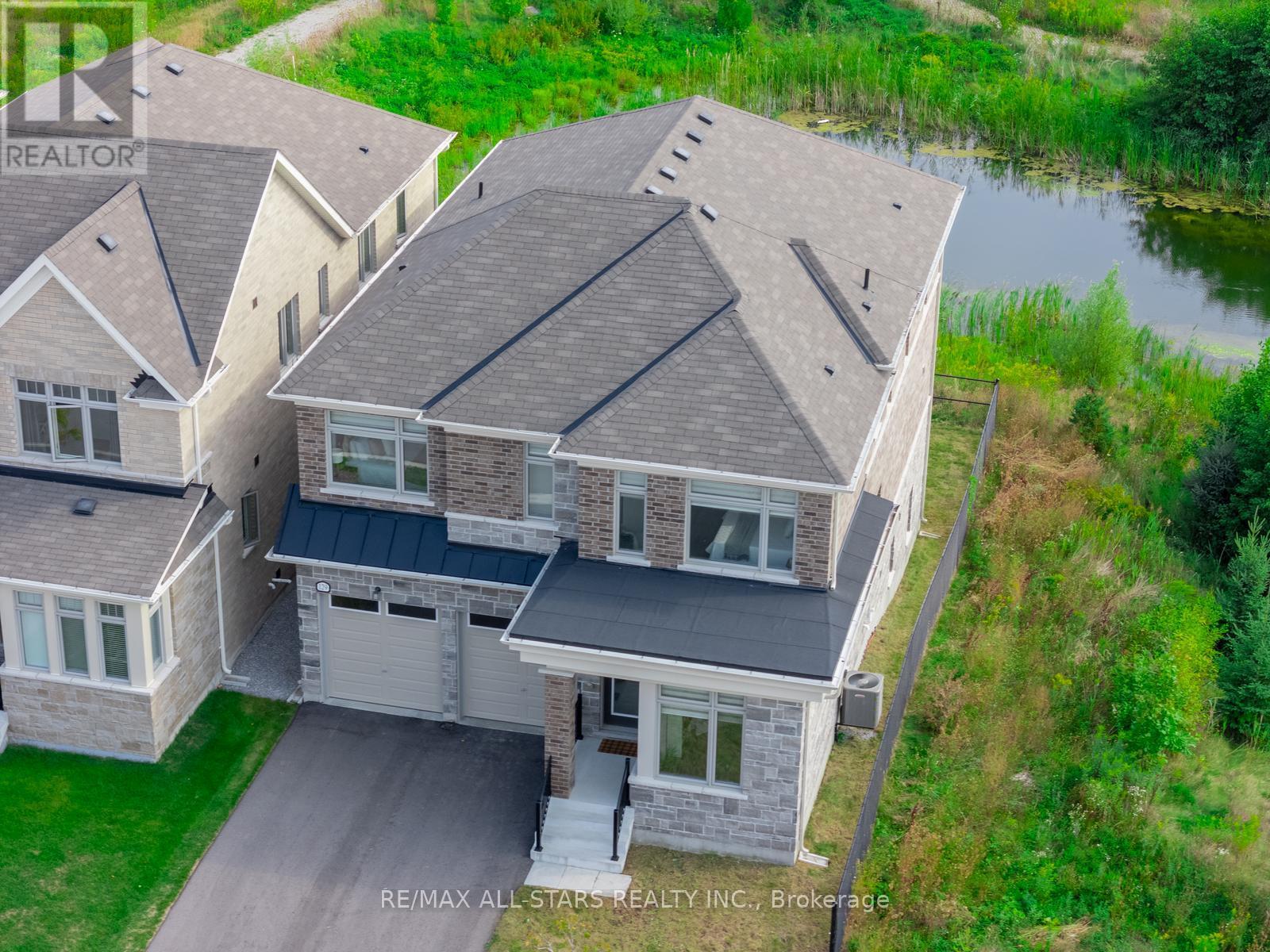 129 Busato Drive, Whitchurch-Stouffville, Ontario  L4A 4V6 - Photo 2 - N12398005