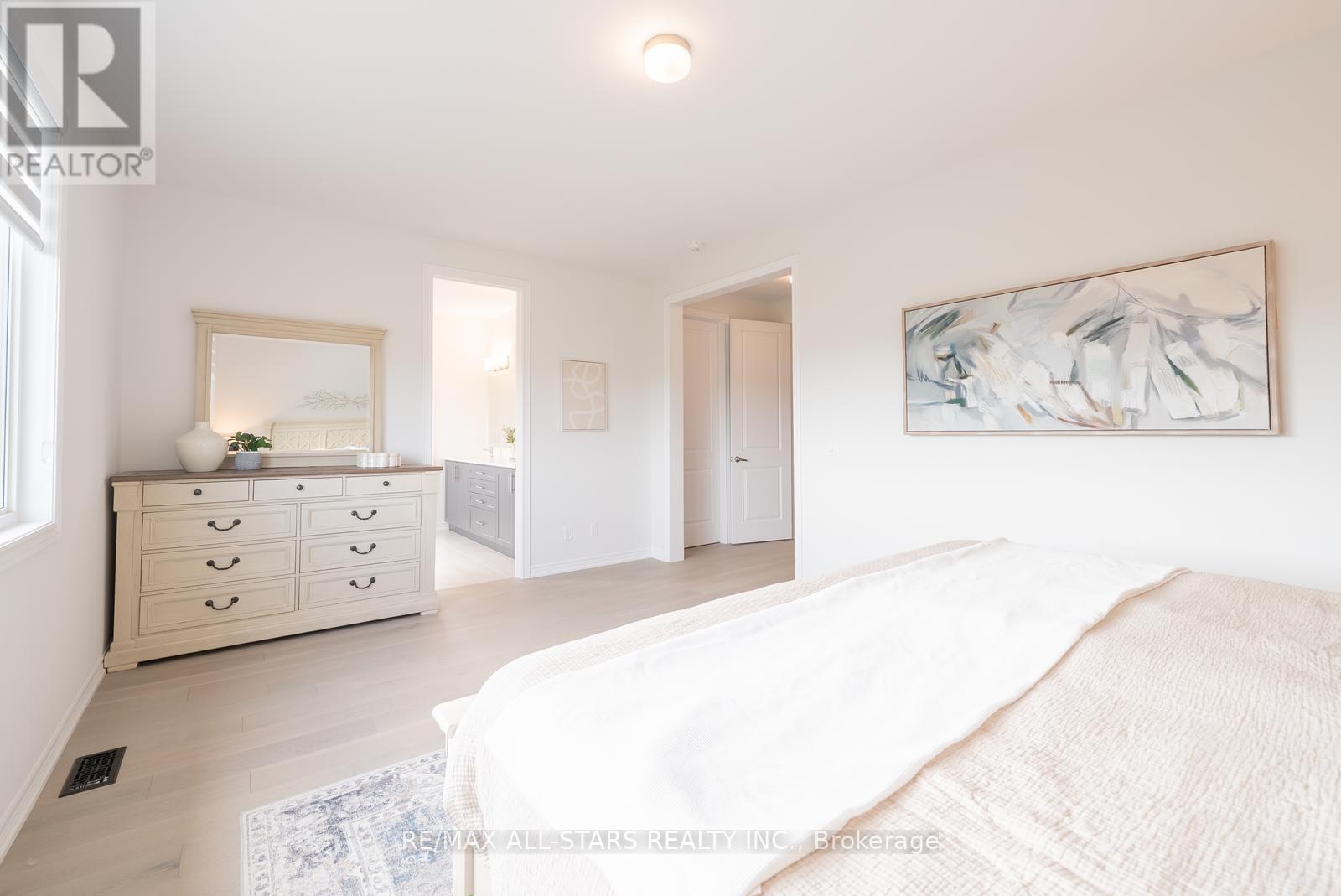 129 Busato Drive, Whitchurch-Stouffville, Ontario  L4A 4V6 - Photo 28 - N12398005