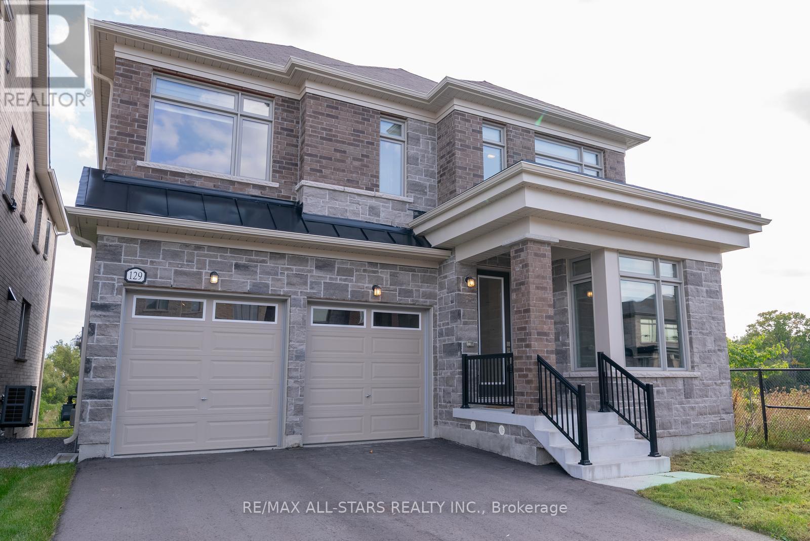 129 Busato Drive, Whitchurch-Stouffville, Ontario  L4A 4V6 - Photo 3 - N12398005