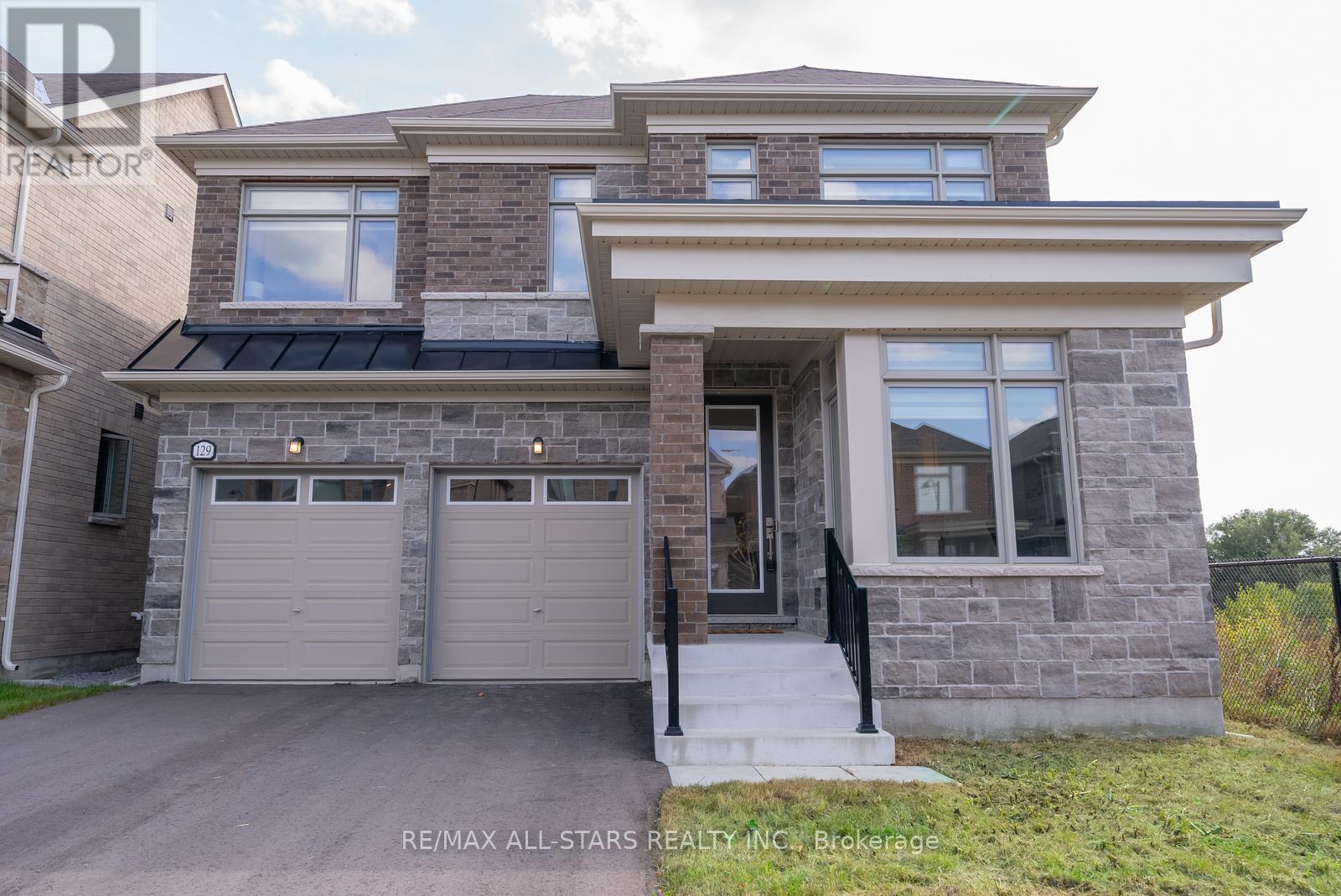 129 Busato Drive, Whitchurch-Stouffville, Ontario  L4A 4V6 - Photo 4 - N12398005