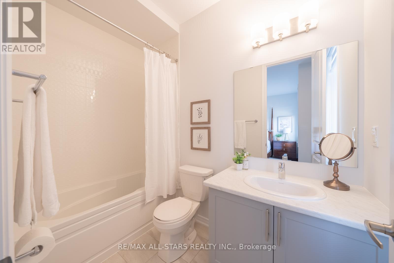 129 Busato Drive, Whitchurch-Stouffville, Ontario  L4A 4V6 - Photo 40 - N12398005