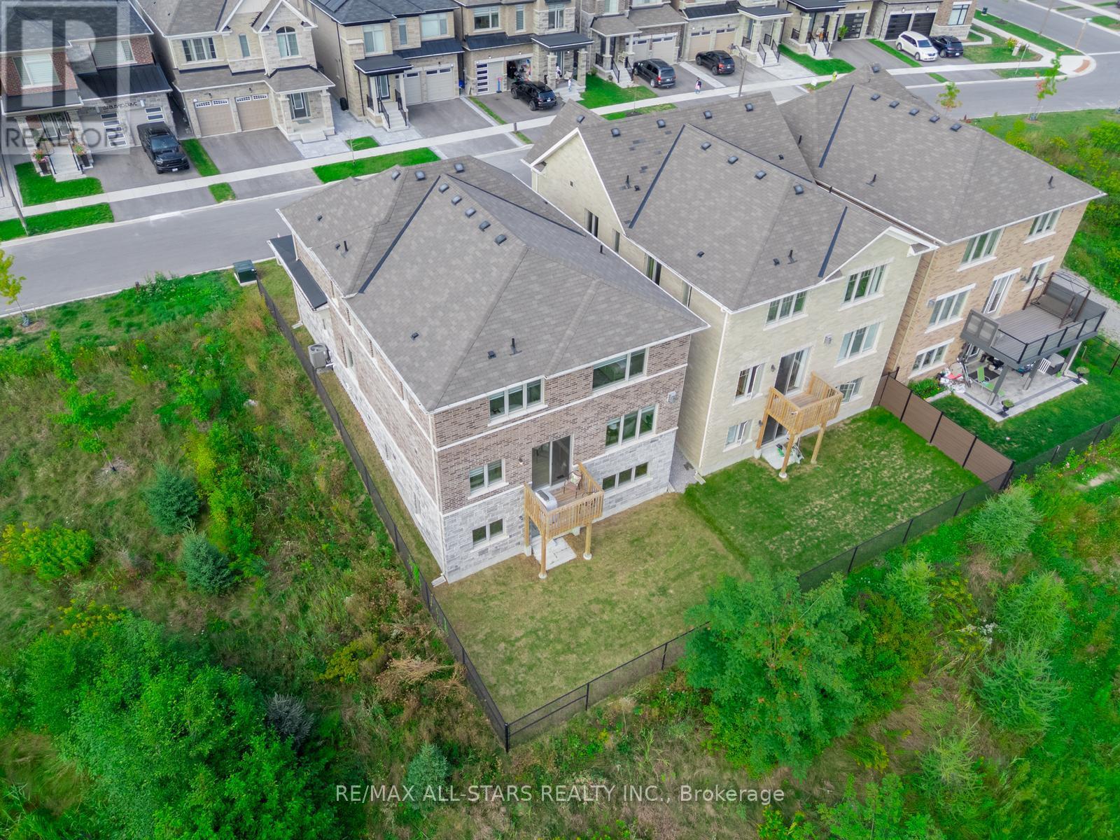 129 Busato Drive, Whitchurch-Stouffville, Ontario  L4A 4V6 - Photo 43 - N12398005