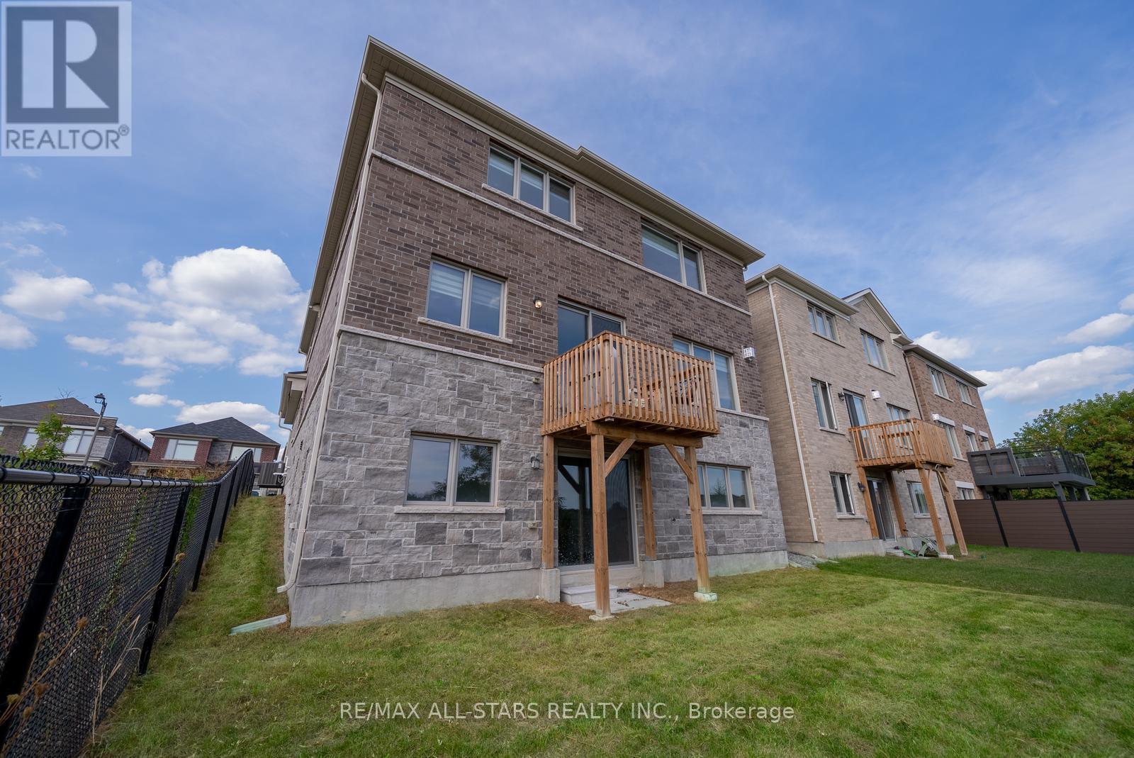 129 Busato Drive, Whitchurch-Stouffville, Ontario  L4A 4V6 - Photo 47 - N12398005