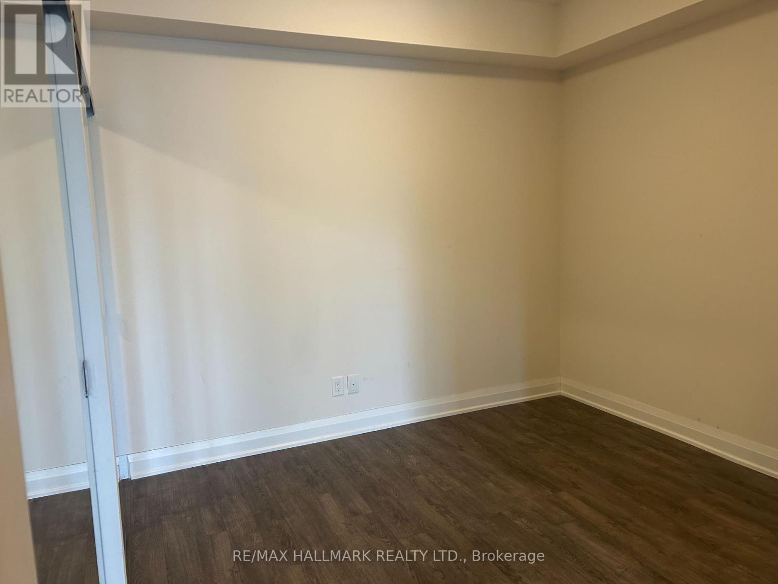 323 - 18 Uptown Drive, Markham, Ontario  L3R 5M5 - Photo 10 - N12398095