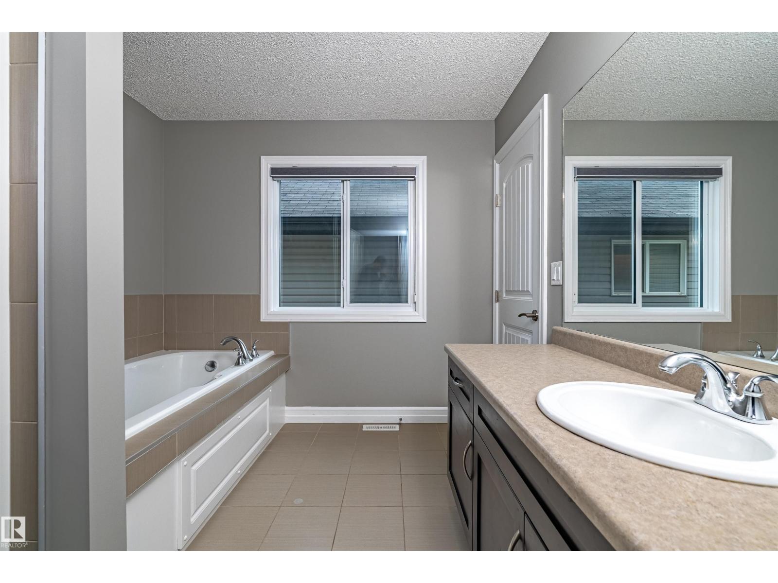 2922 17a Avenue Nw, Edmonton, Alberta  T6T 0R8 - Photo 33 - E4457294