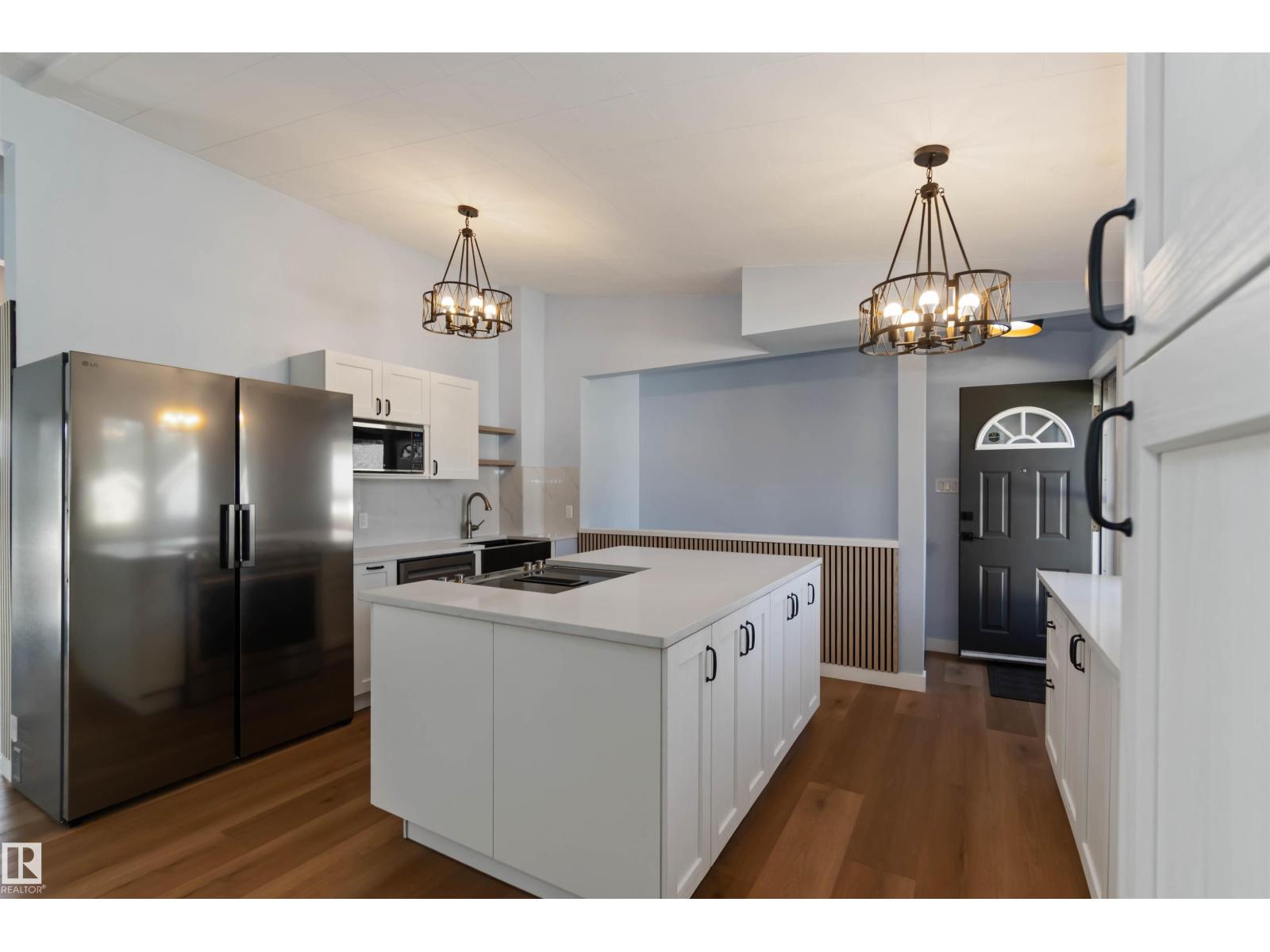 6808 95 Av Nw, Edmonton, Alberta  T6B 1A8 - Photo 11 - E4457298