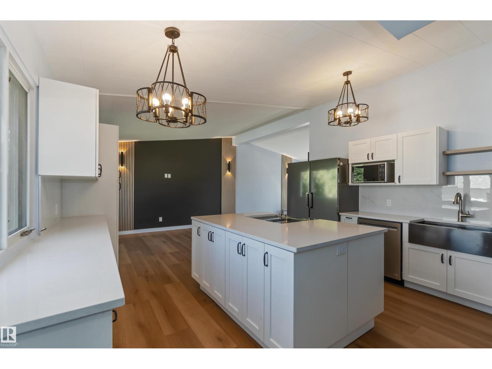6808 95 Av Nw, Edmonton, Alberta  T6B 1A8 - Photo 13 - E4457298