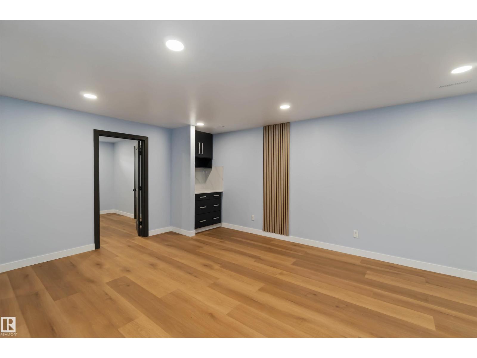 6808 95 Av Nw, Edmonton, Alberta  T6B 1A8 - Photo 37 - E4457298