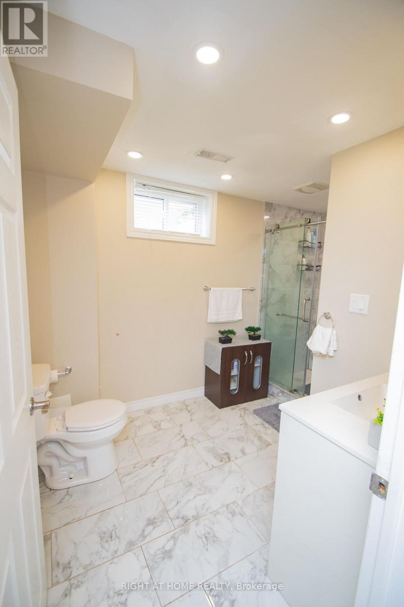 65 Bridgenorth Crescent, Toronto, Ontario  M9V 2M5 - Photo 24 - W12393111