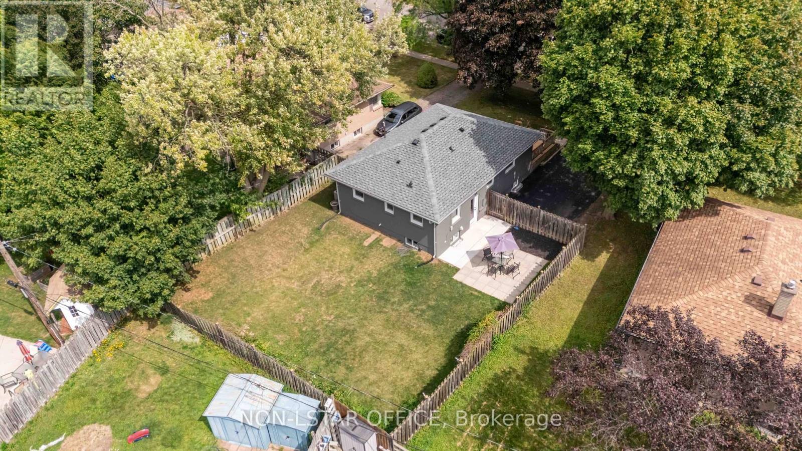 1840 Royal Crescent, London East (East H), Ontario  N5W 2A8 - Photo 48 - X12397212