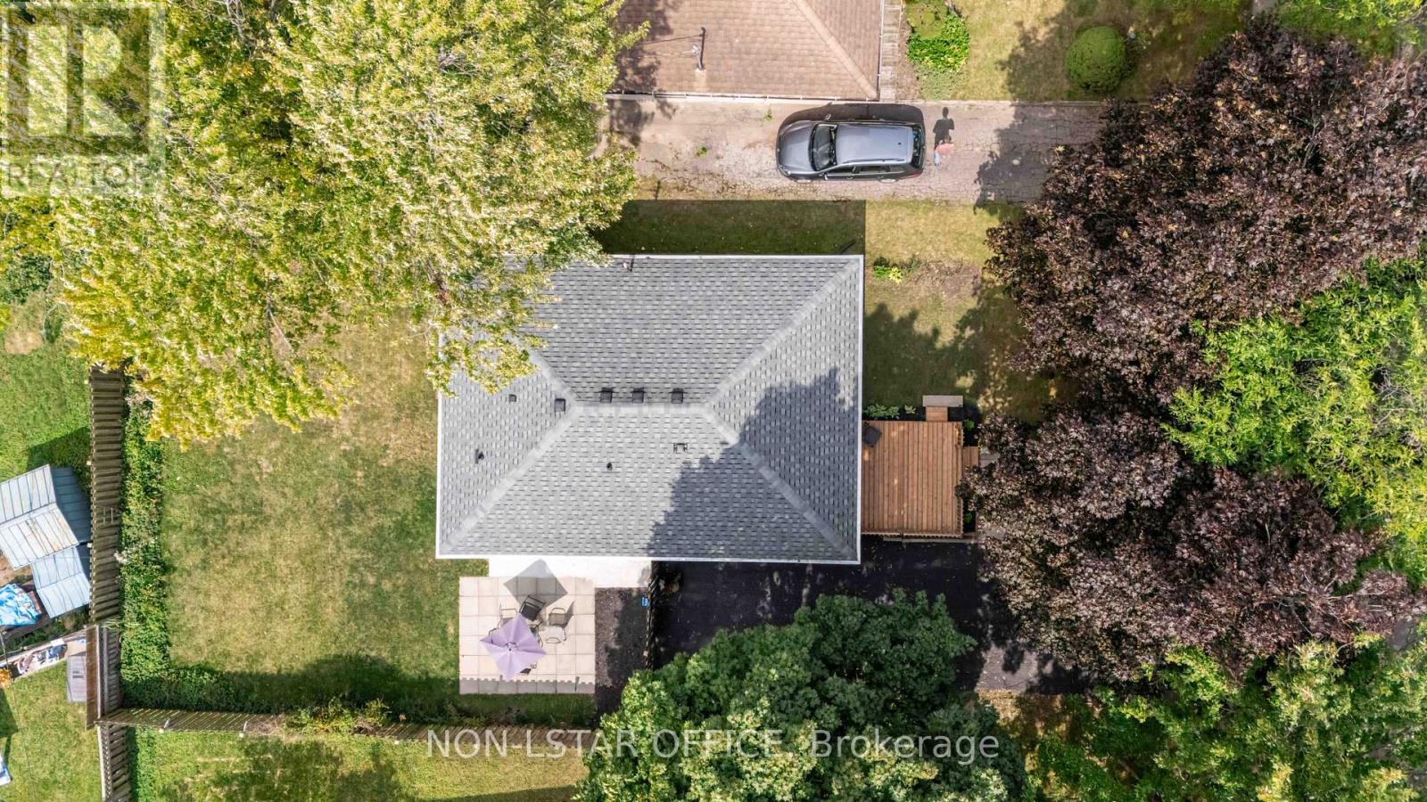 1840 Royal Crescent, London East (East H), Ontario  N5W 2A8 - Photo 47 - X12397212