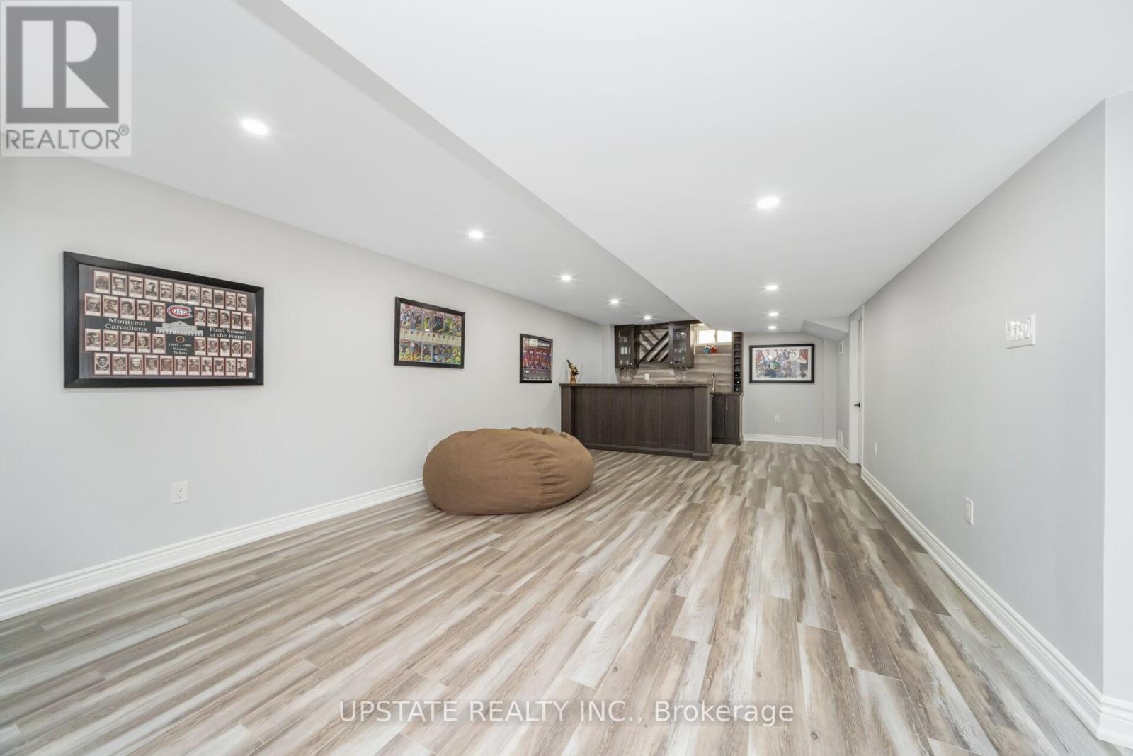 105 Royal West Drive, Brampton (Credit Valley), Ontario  L6X 0V6 - Photo 27 - W12397999
