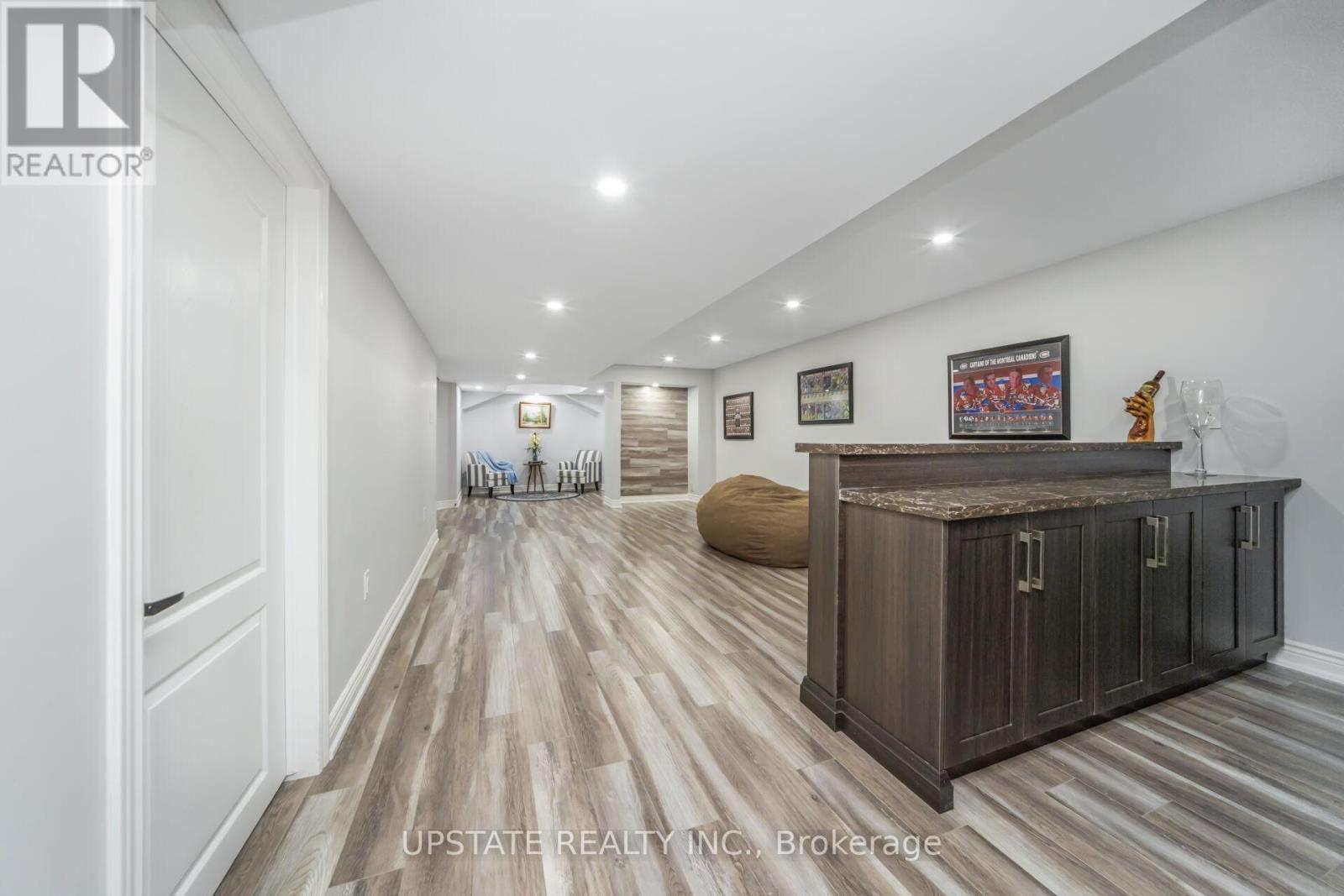 105 Royal West Drive, Brampton (Credit Valley), Ontario  L6X 0V6 - Photo 28 - W12397999