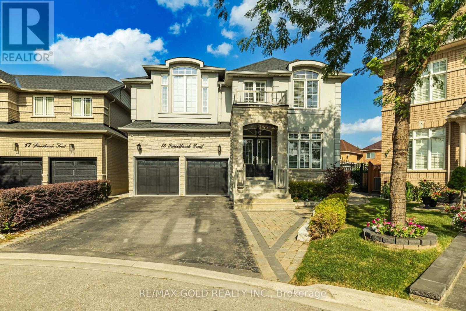 15 Smoothrock Trail, Brampton (Sandringham-Wellington North), Ontario  L6R 0S5 - Photo 1 - W12398015