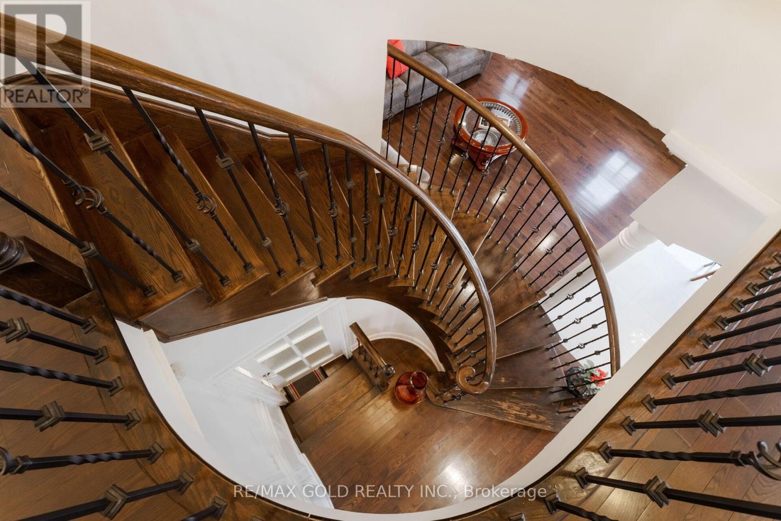 15 Smoothrock Trail, Brampton (Sandringham-Wellington North), Ontario  L6R 0S5 - Photo 24 - W12398015