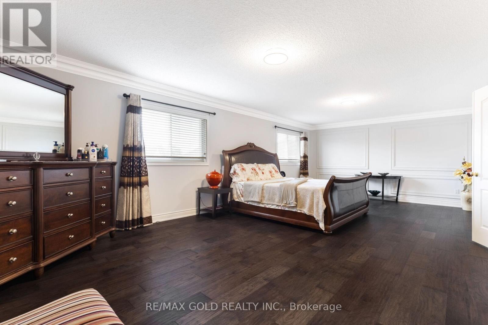 15 Smoothrock Trail, Brampton (Sandringham-Wellington North), Ontario  L6R 0S5 - Photo 27 - W12398015
