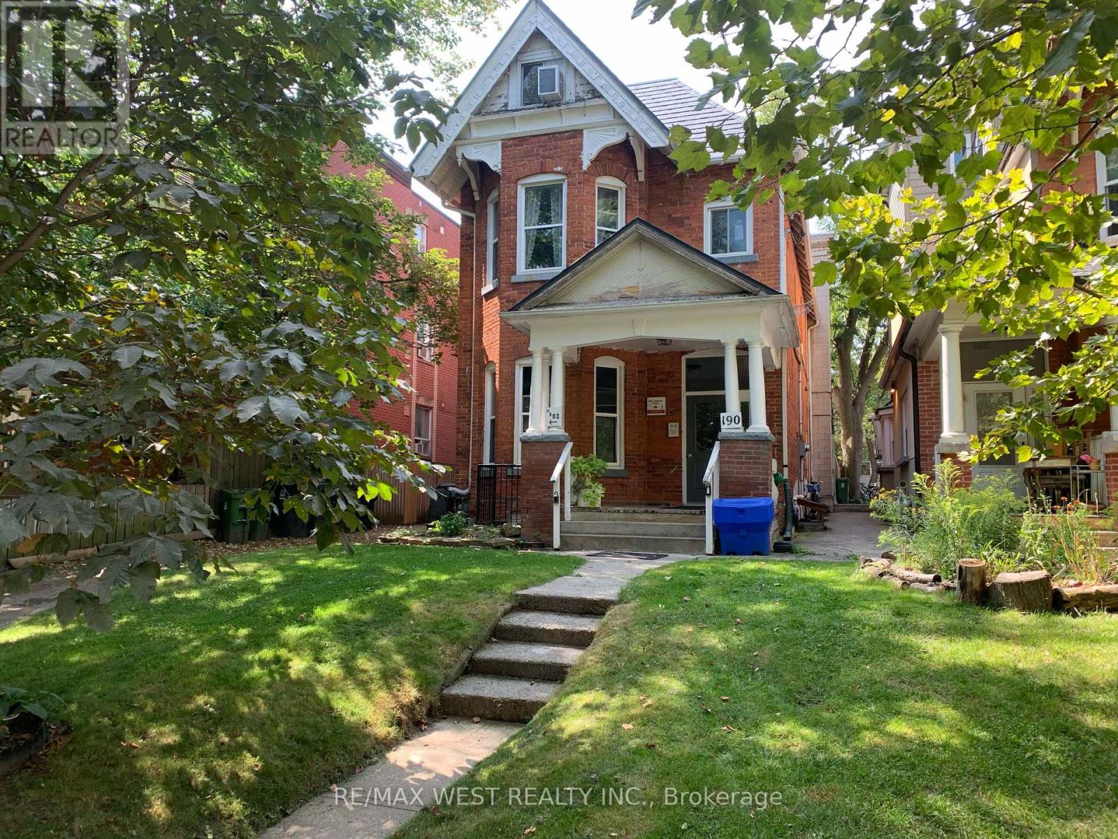 190 DUNN AVENUE, Toronto, Ontario