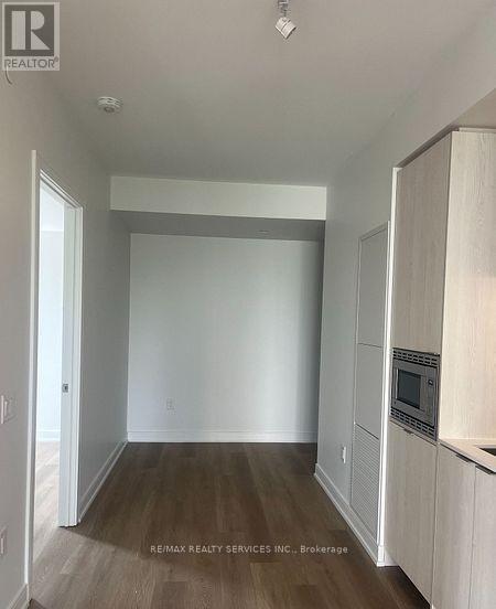 625 - 3009 Novar Road, Mississauga, Ontario  L5B 1H7 - Photo 3 - W12398032