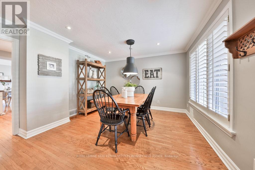 886 Whitney Drive, Mississauga (Lakeview), Ontario  L4Y 1E7 - Photo 6 - W12398039