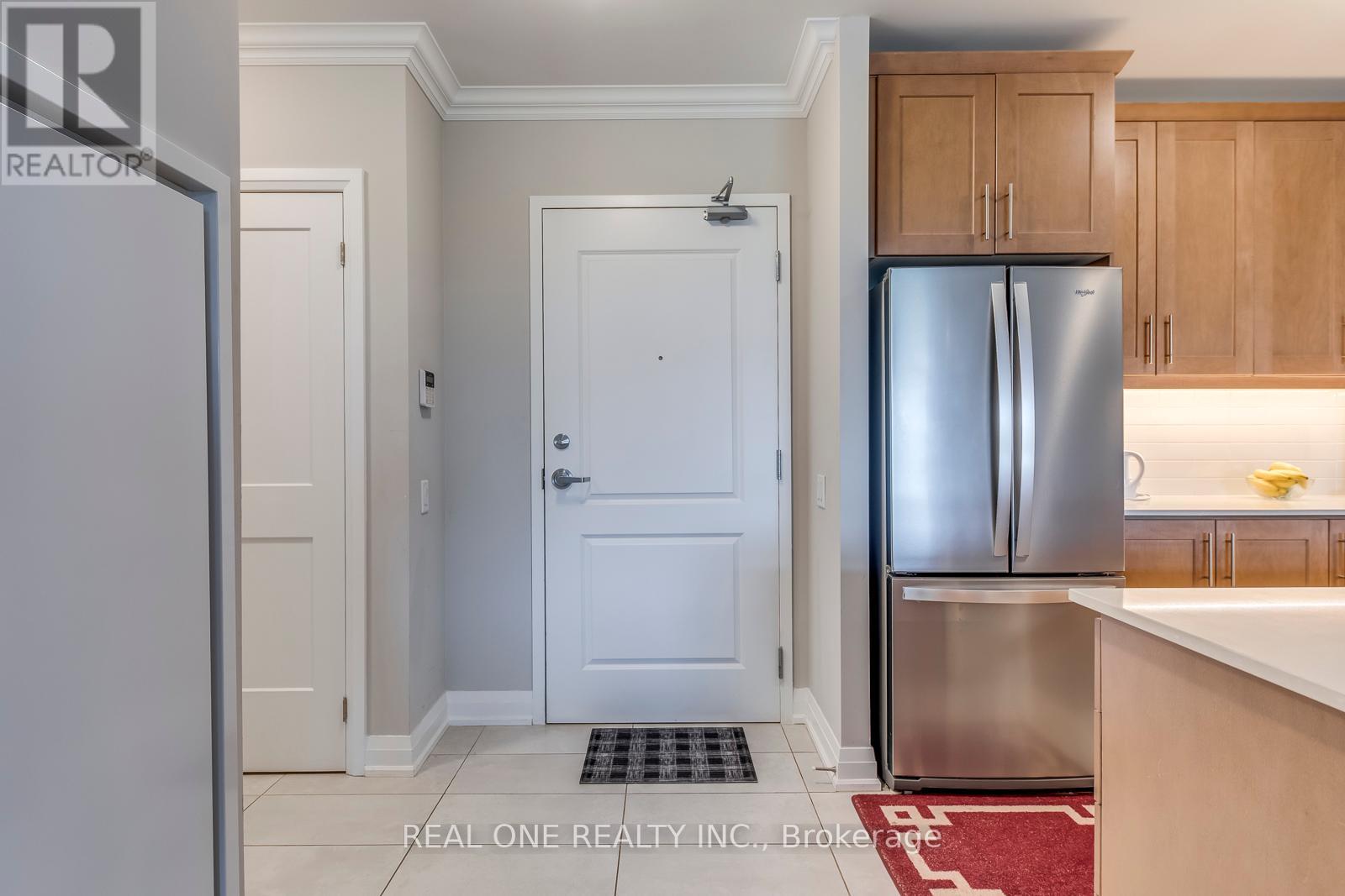 101 - 830 Megson Terrace, Milton (Wi Willmott), Ontario  L9T 9M7 - Photo 4 - W12398067