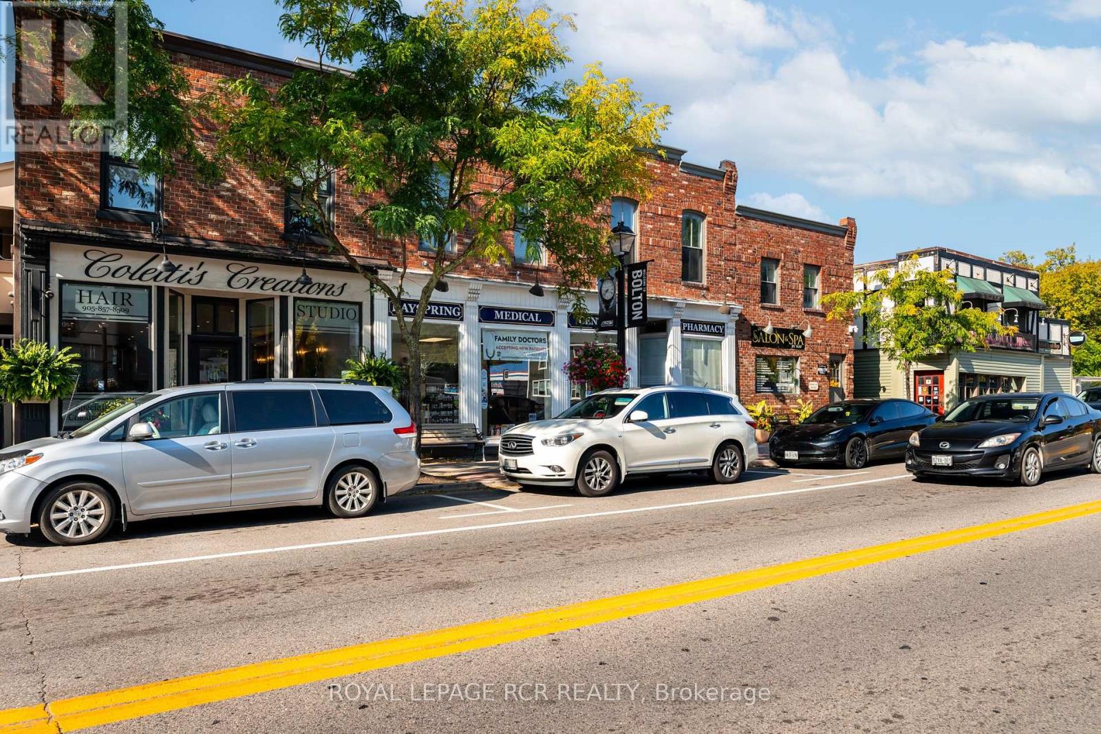 56 Queen Street N, Caledon, Ontario  L7E 1B9 - Photo 4 - W12398088