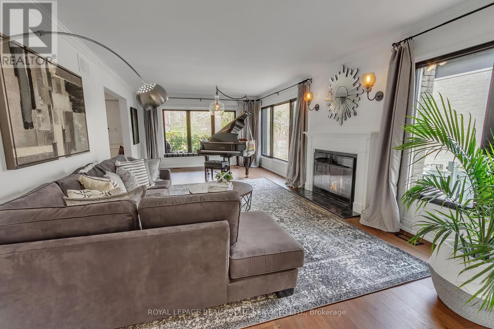 446 Copeland Court, Oakville, Ontario  L6J 4B9 - Photo 16 - W12398089