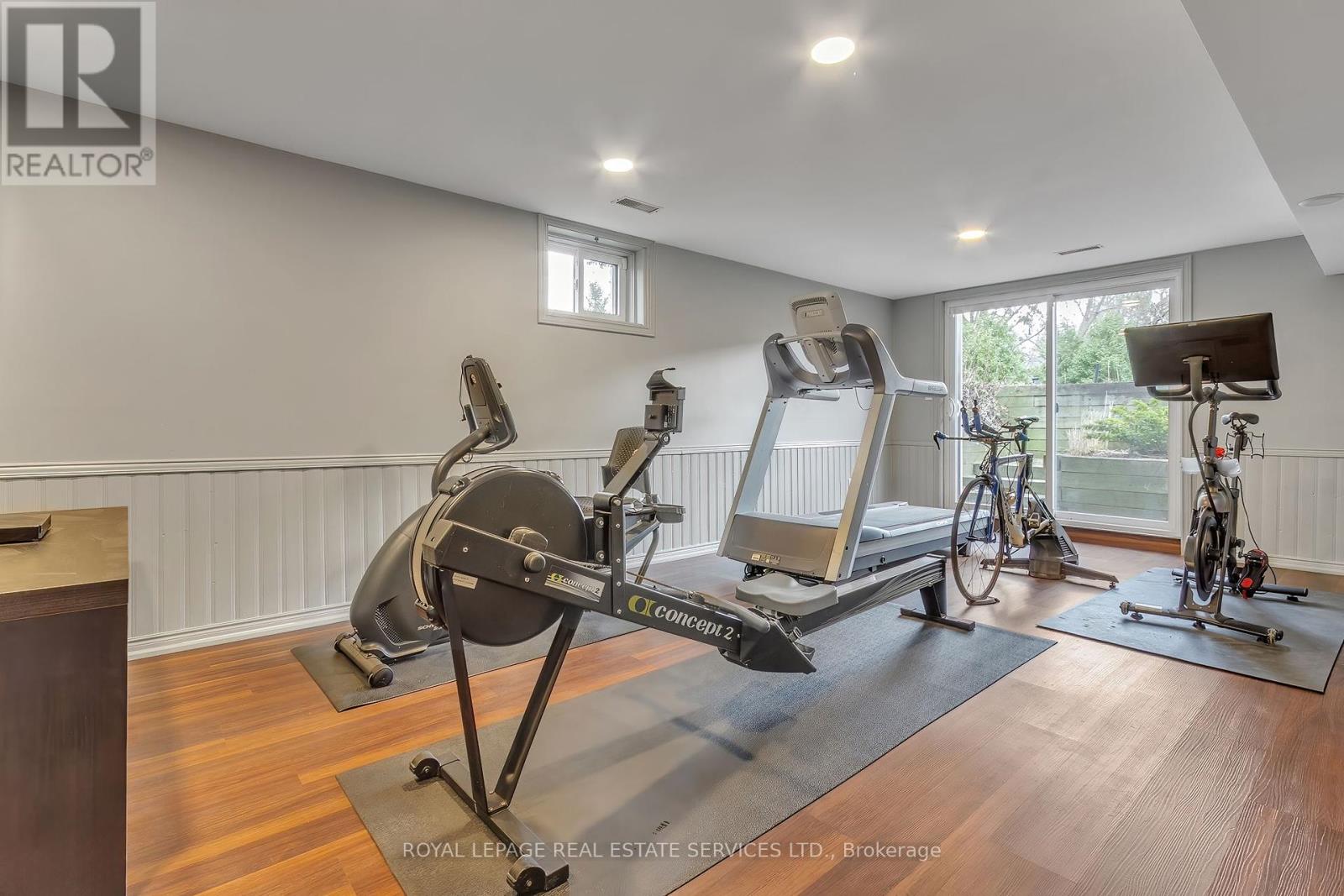 446 Copeland Court, Oakville, Ontario  L6J 4B9 - Photo 34 - W12398089