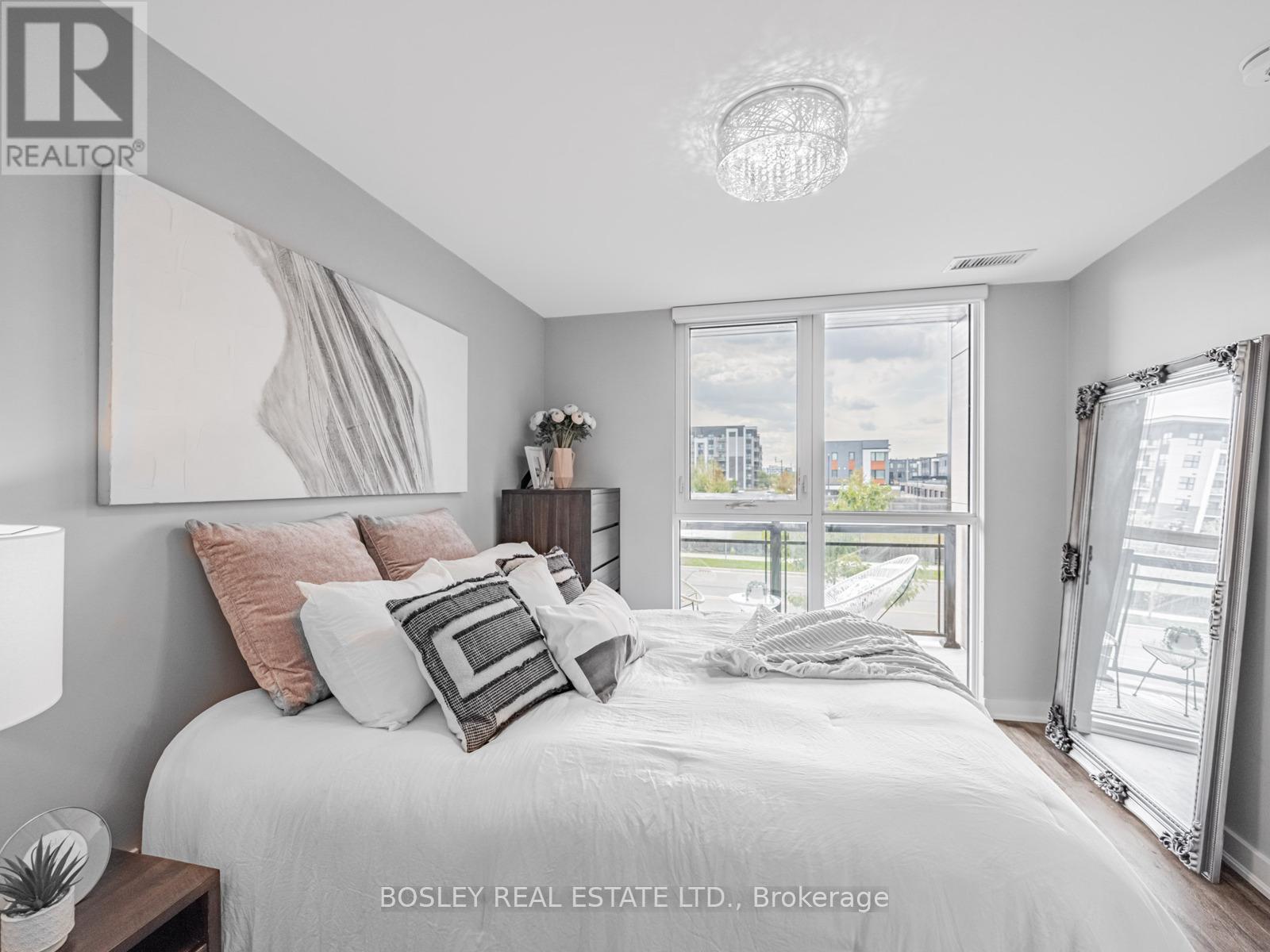 201 - 150 Sabina Drive, Oakville (Go Glenorchy), Ontario  L6H 0W3 - Photo 18 - W12398115