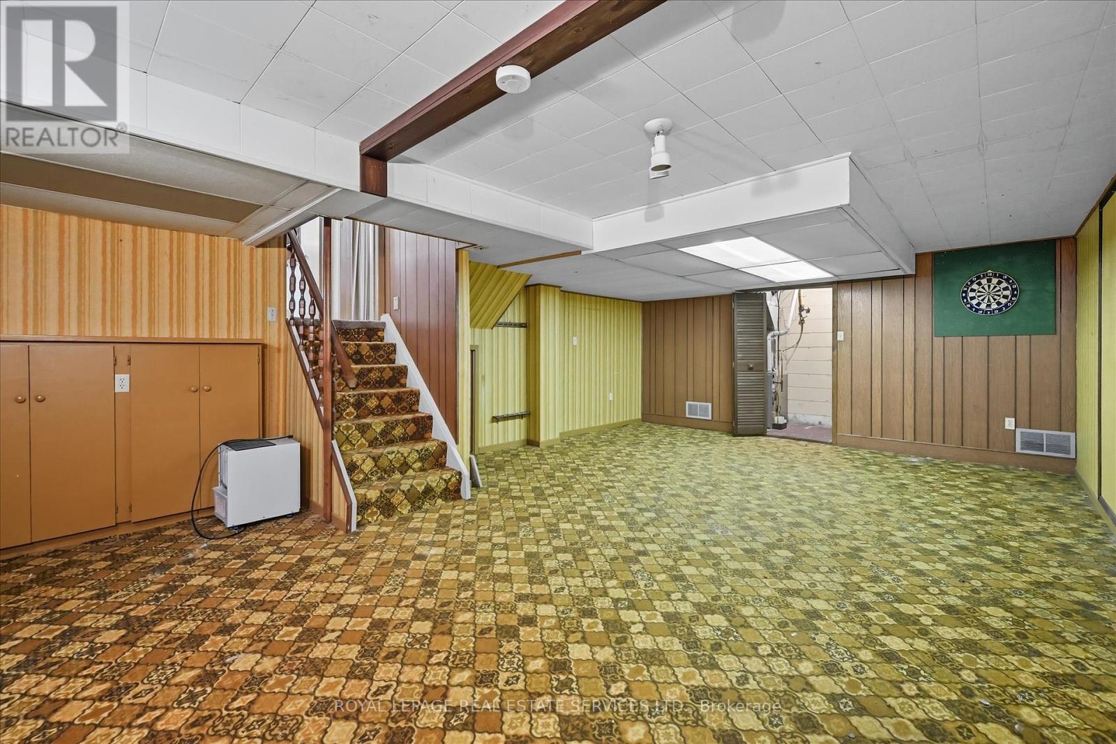 1536 Venetia Drive, Oakville, Ontario  L6L 1K7 - Photo 36 - W12398137