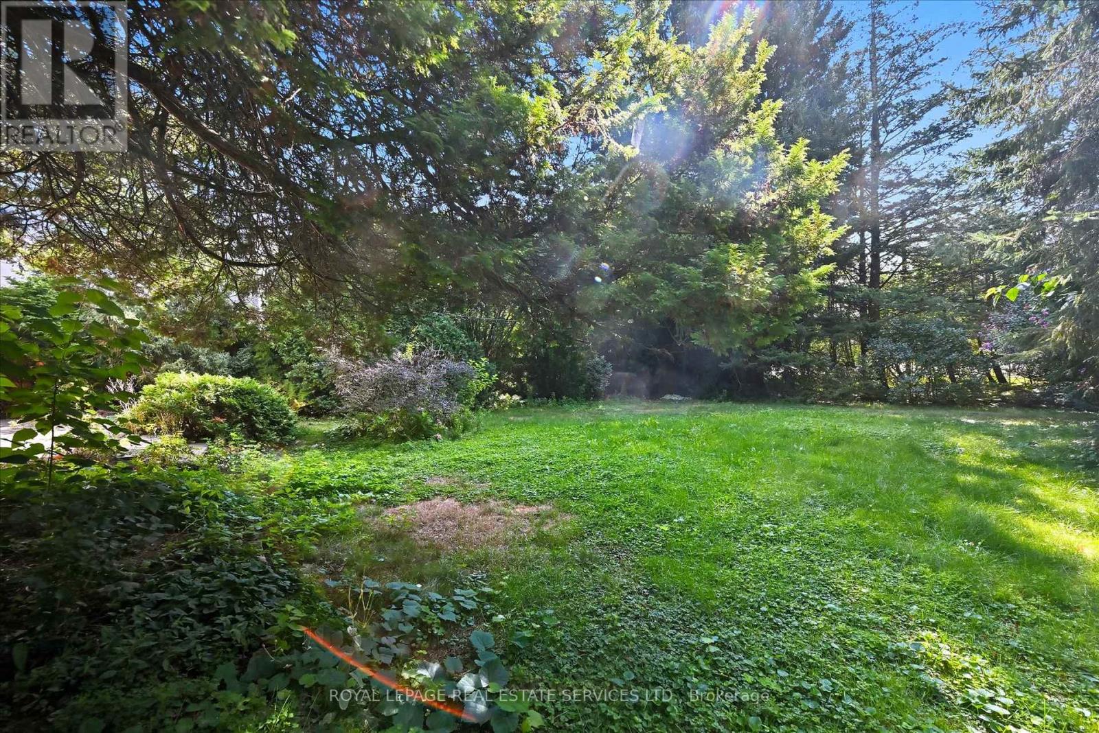 1536 Venetia Drive, Oakville, Ontario  L6L 1K7 - Photo 40 - W12398137
