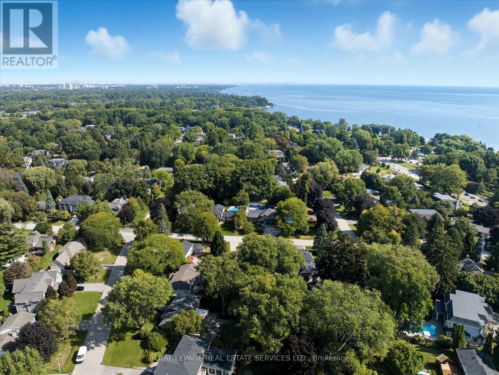 1536 Venetia Drive, Oakville, Ontario  L6L 1K7 - Photo 48 - W12398137