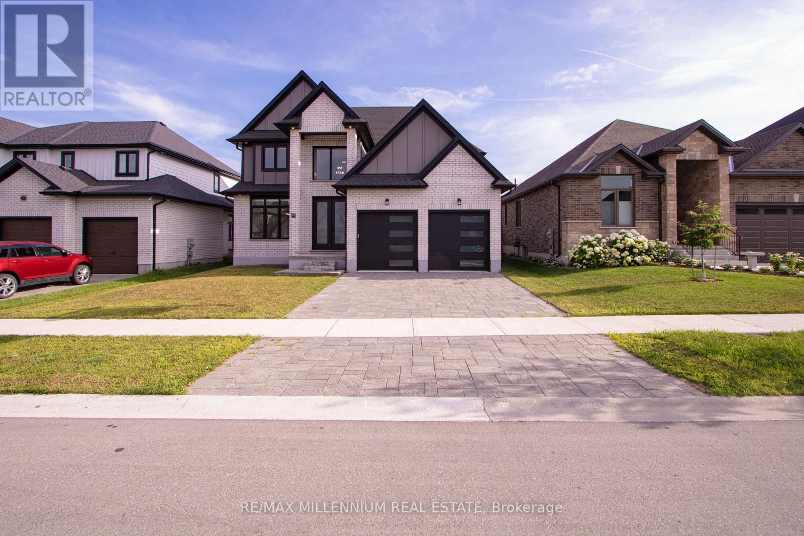 195 BOARDWALK WAY, Thames Centre, Ontario