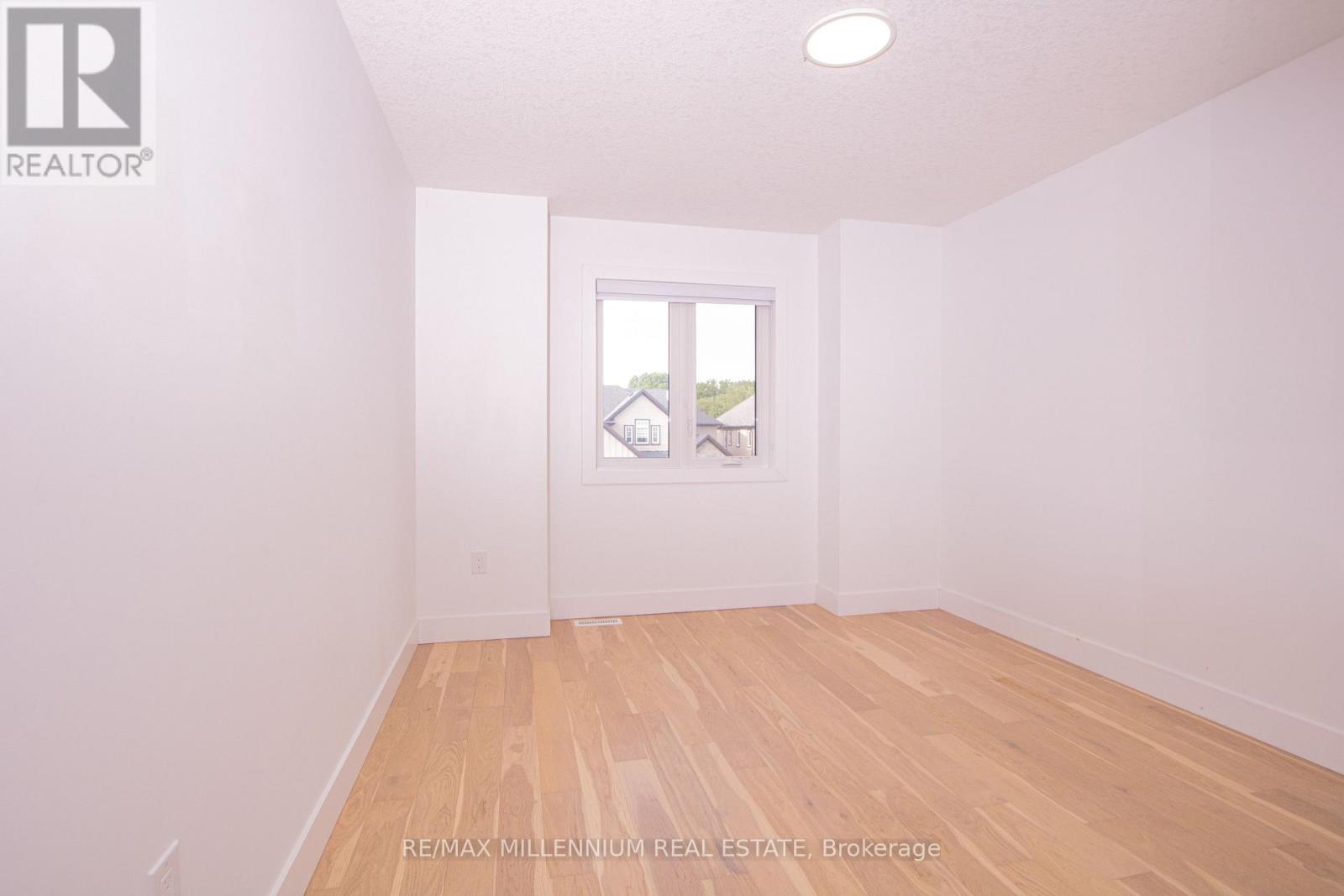 195 Boardwalk Way, Thames Centre, Ontario  N0L 1G2 - Photo 28 - X12397969