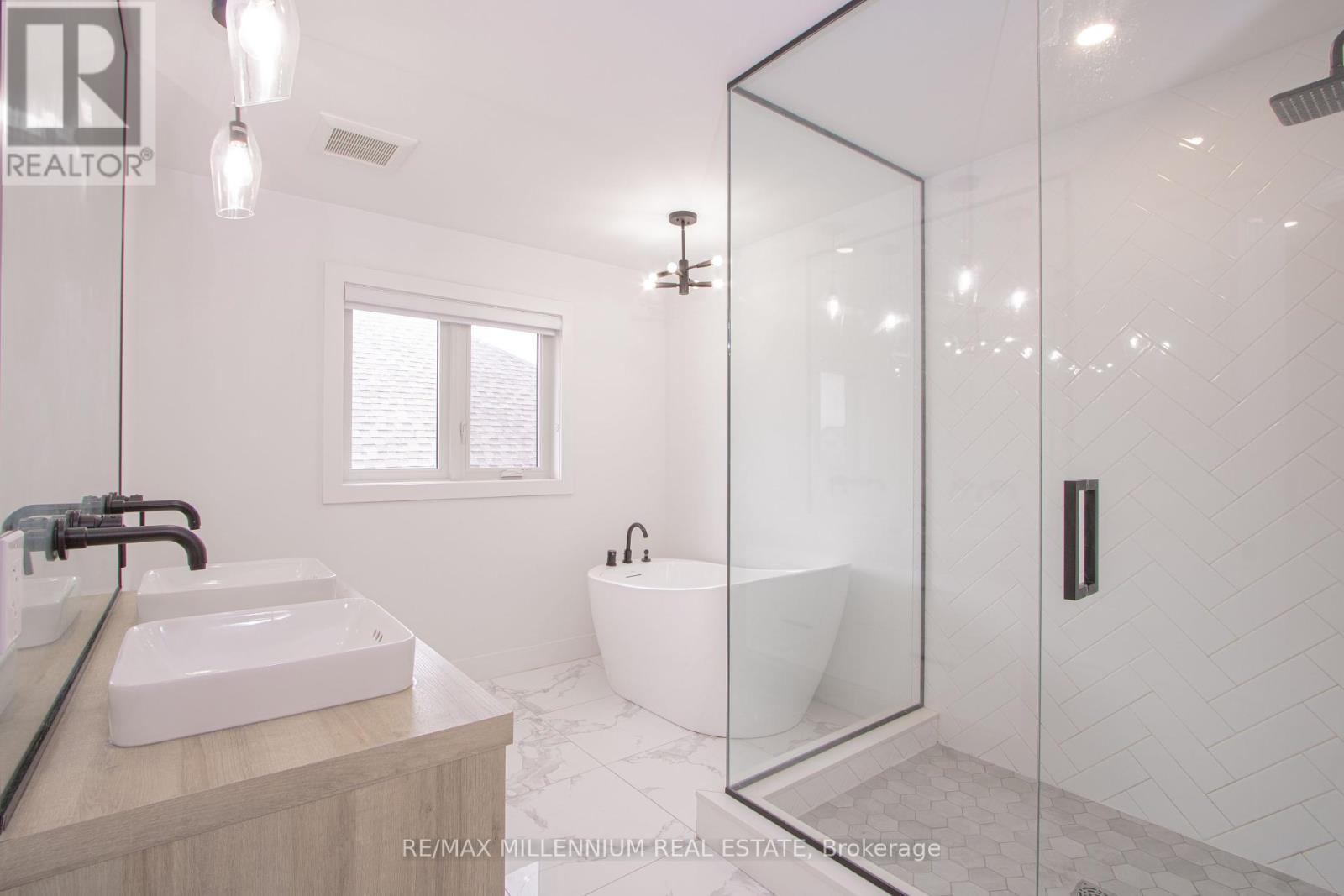 195 Boardwalk Way, Thames Centre, Ontario  N0L 1G2 - Photo 34 - X12397969