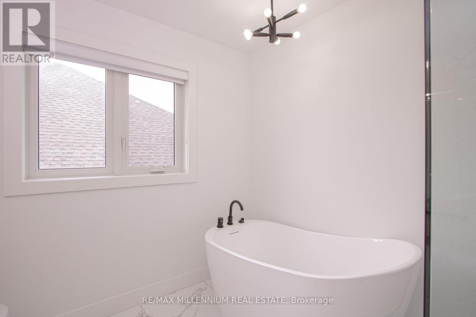 195 Boardwalk Way, Thames Centre, Ontario  N0L 1G2 - Photo 35 - X12397969