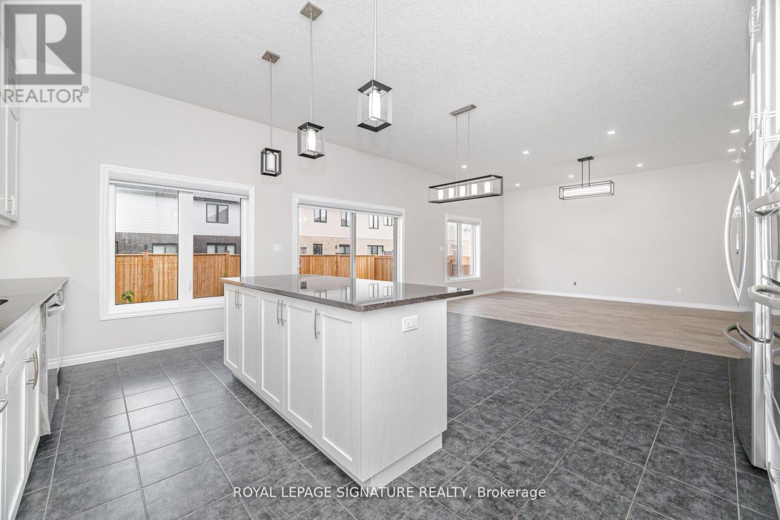 101 Sass Crescent, Brant, Ontario  N3L 0J3 - Photo 19 - X12398029