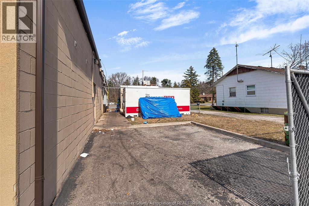 4320 Howard Avenue, Windsor, Ontario  N9G 1P4 - Photo 17 - 25023102