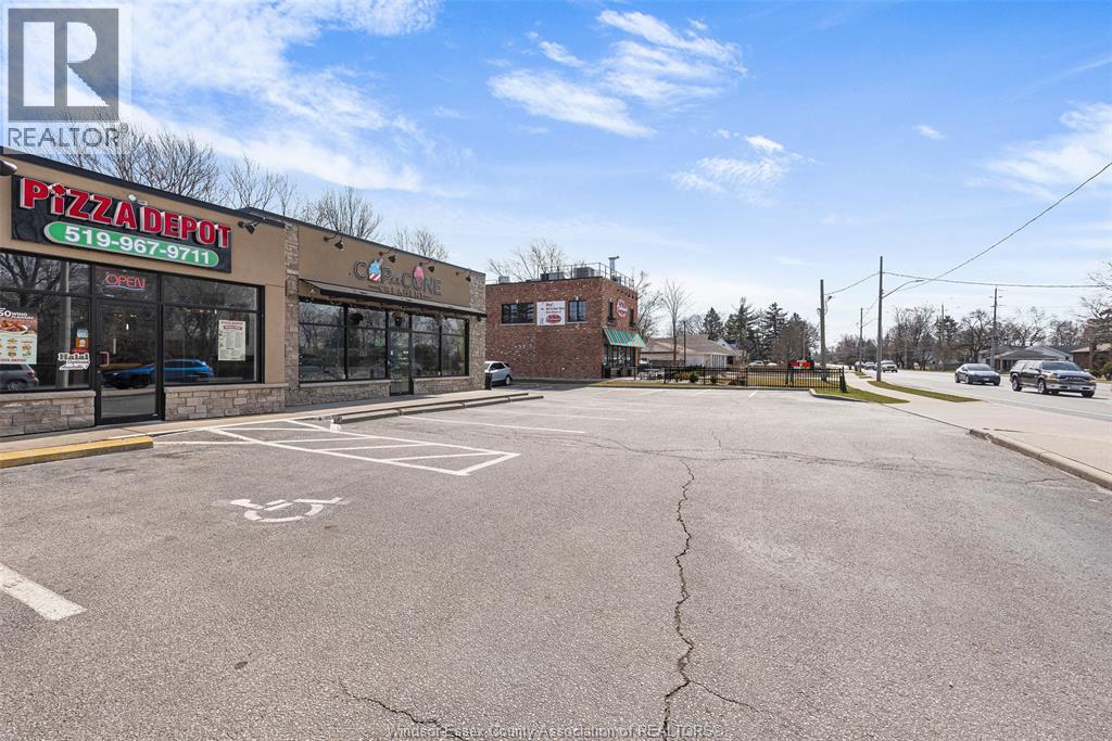 4320 Howard Avenue, Windsor, Ontario  N9G 1P4 - Photo 2 - 25023102