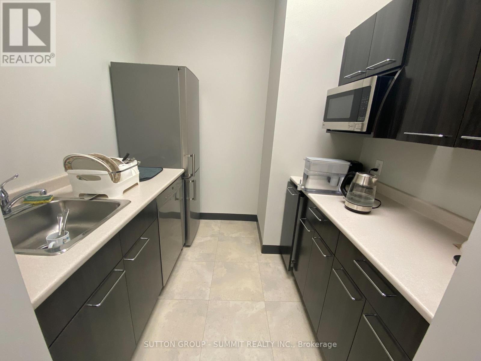 (Smaller Offices) - 2865 Bristol Circle, Oakville, Ontario  L6H 6X5 - Photo 6 - W12344643