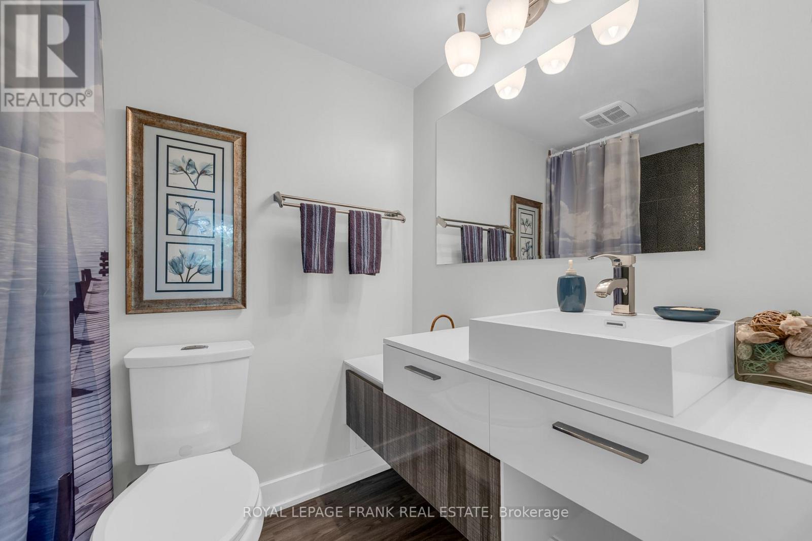 105 - 20 Speers Road, Oakville, Ontario  L6K 3R5 - Photo 10 - W12398276
