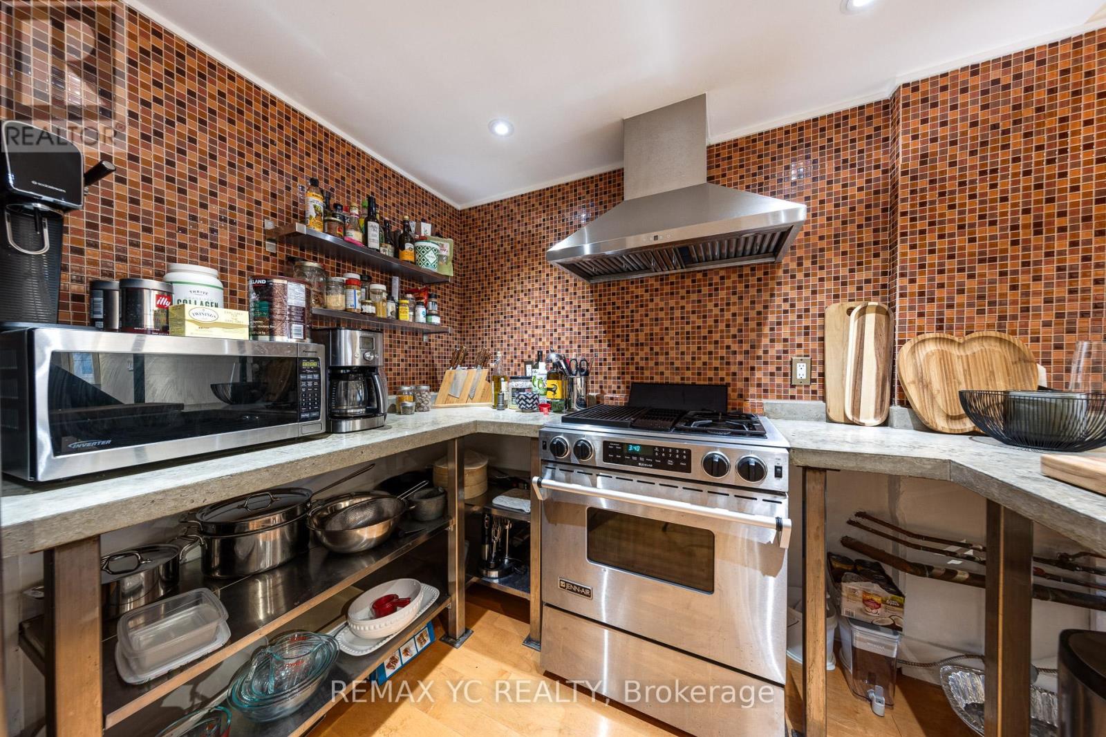 105 - 436 Wellington Street W, Toronto, Ontario  M5V 1E3 - Photo 9 - C12398154
