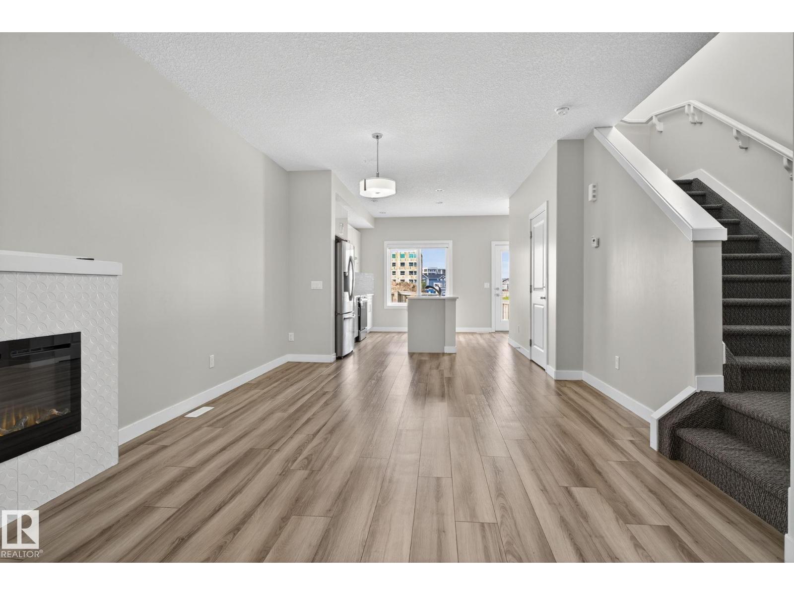 4883 Alwood Pt Sw, Edmonton, Alberta  T6W 4N1 - Photo 2 - E4457303