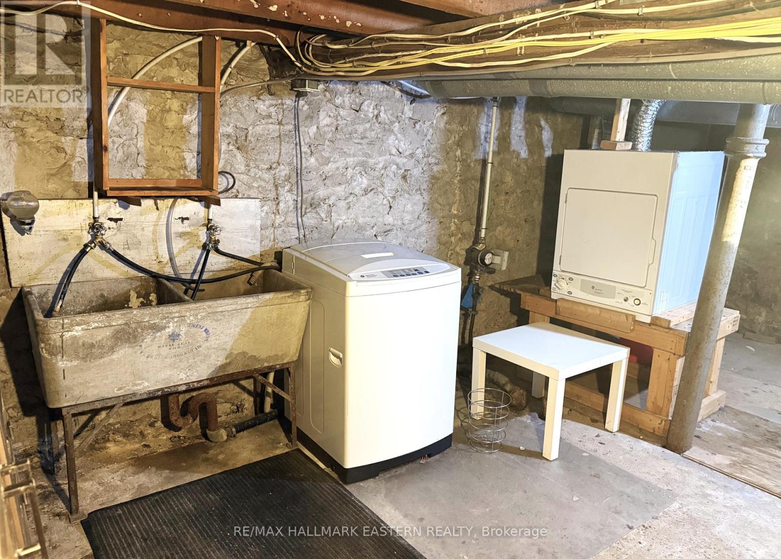 215 Stewart Street, Peterborough, Ontario  K9J 3M6 - Photo 31 - X12398297