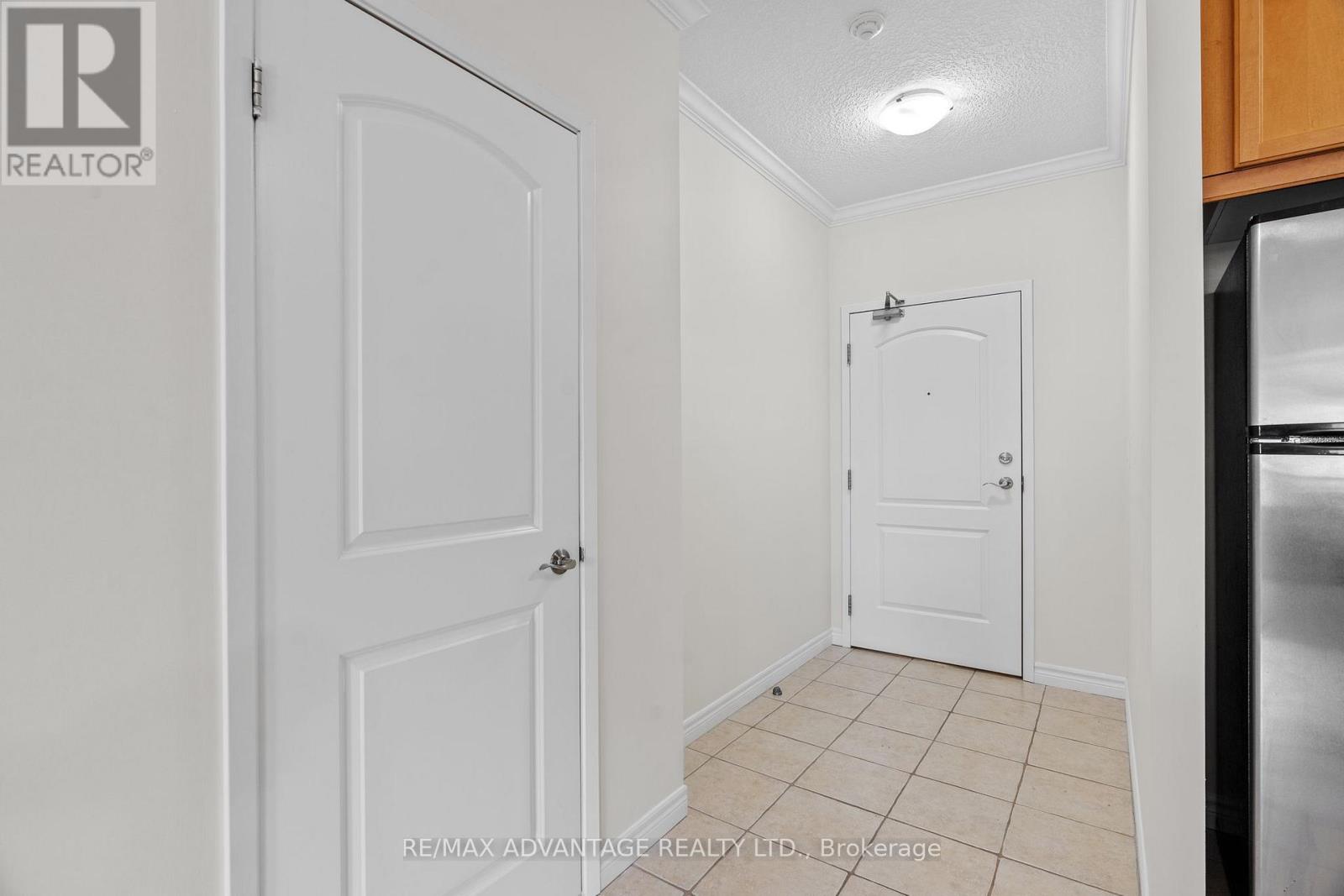 301 - 435 Colborne Street, London East, Ontario  N6B 2T2 - Photo 10 - X12398243
